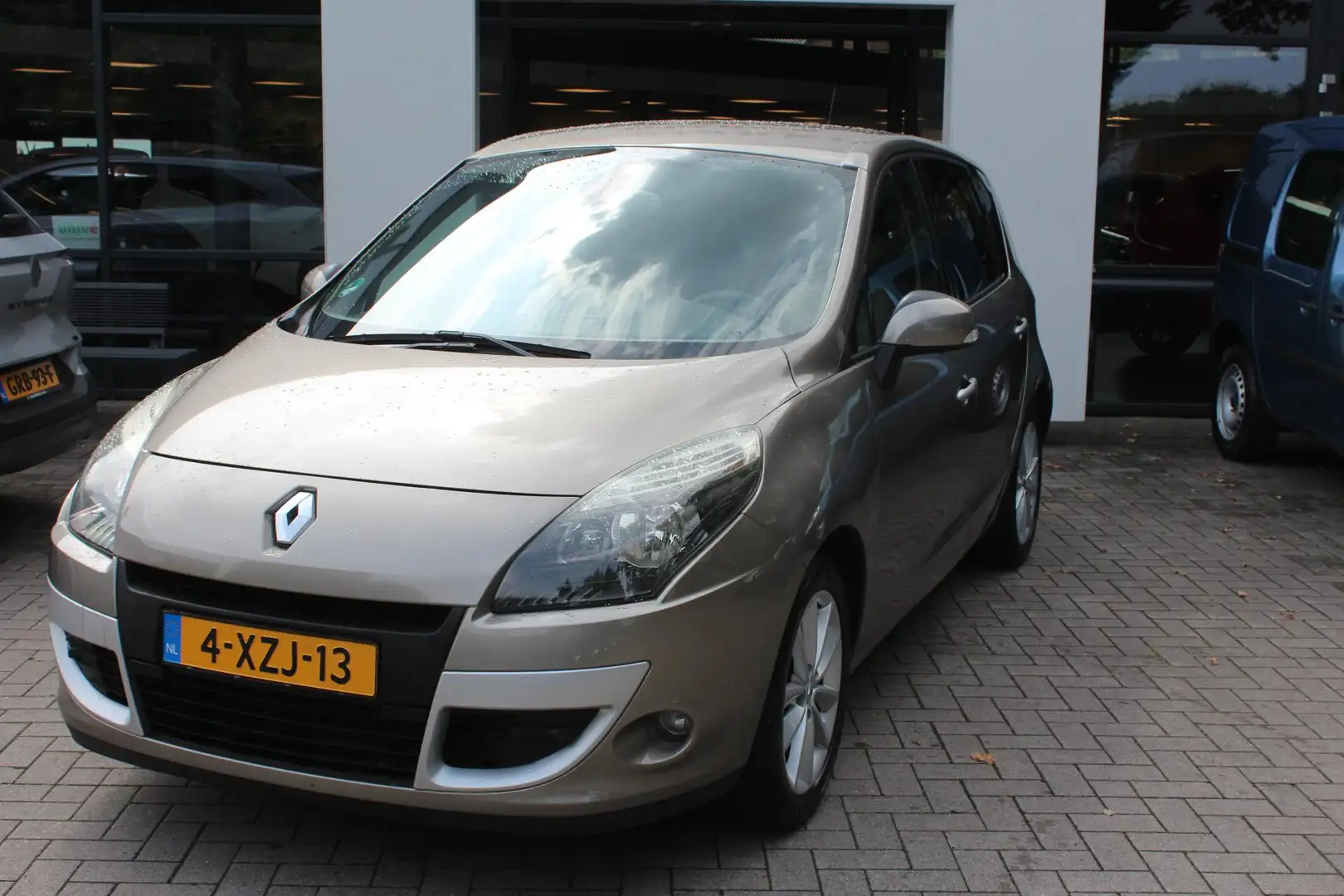 Renault Scenic 1.4 TCE Privilege Maro - 1