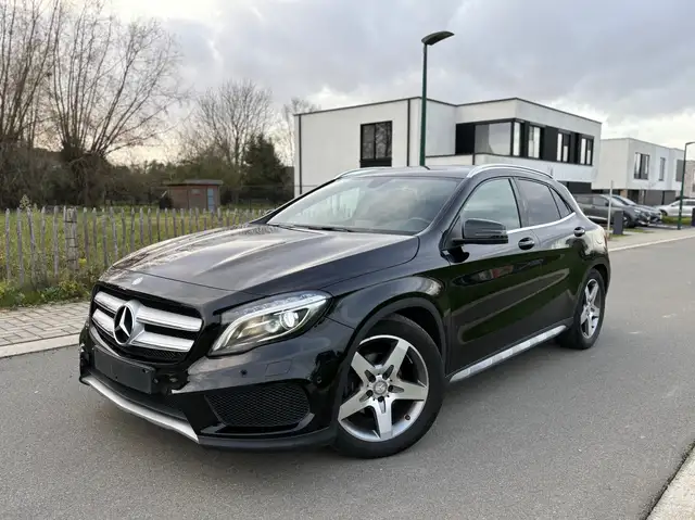 Mercedes-Benz GLA 200 GLA 200D AMG pack*Bixenon*alcantara*90000km*nav✅