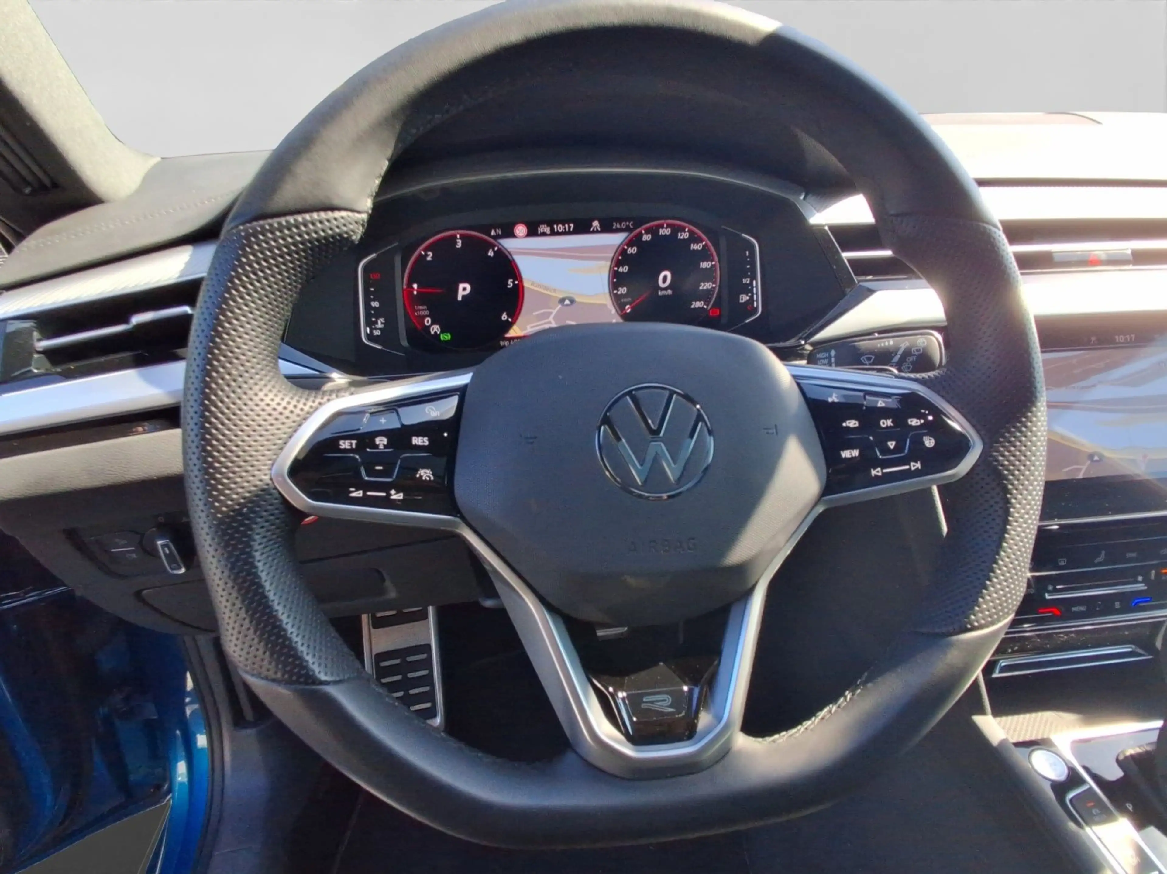 Volkswagen Arteon 2.0 TDI DSG 4M R-LINE LM20 — photo 9