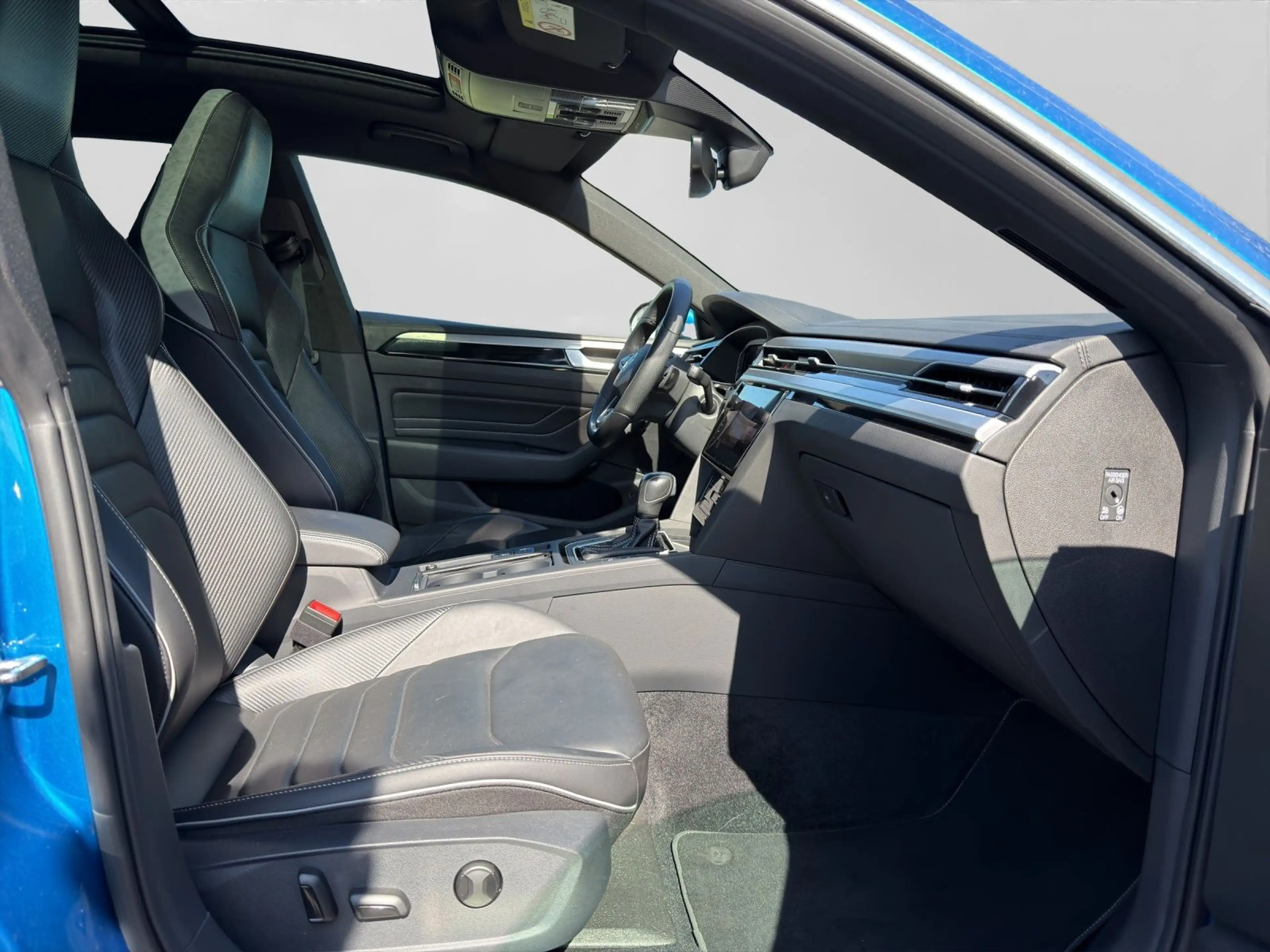 Volkswagen Arteon 2.0 TDI DSG 4M R-LINE LM20 — photo 4
