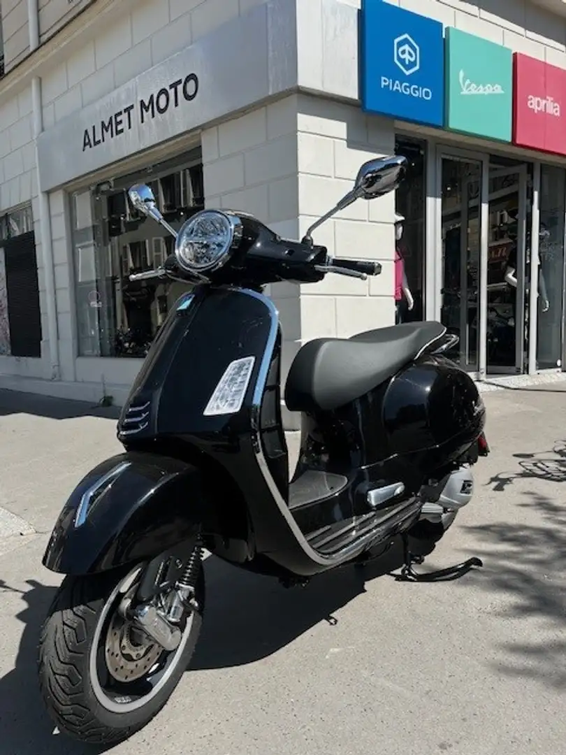 Vespa GTS 125 Noir - 2