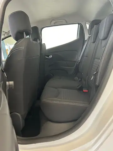 Renault Clio view 10