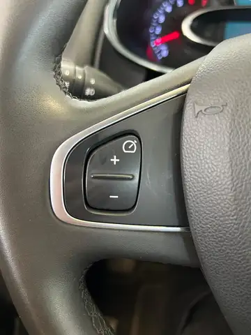 Renault Clio view 19