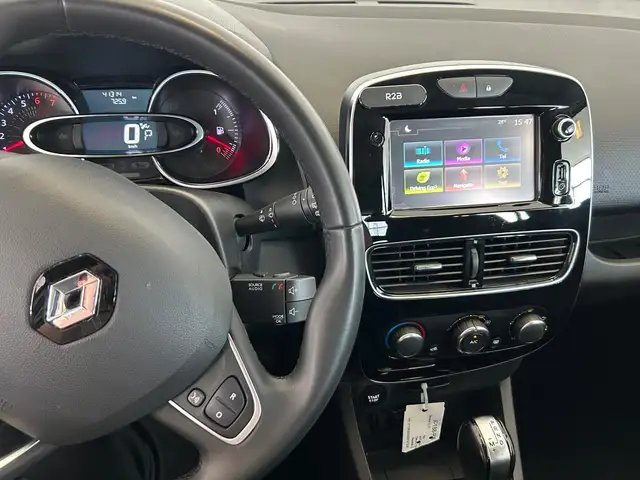 Renault Clio view 17