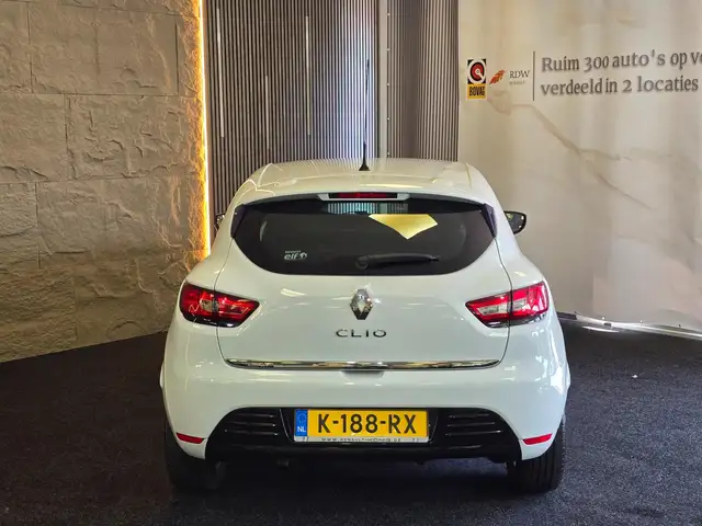 Renault Clio view 8