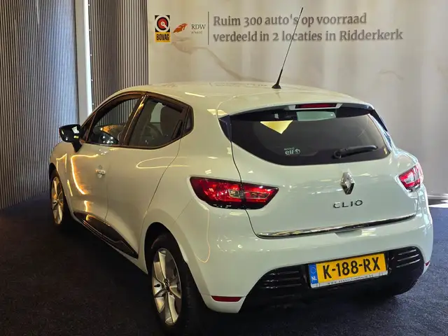 Renault Clio view 12