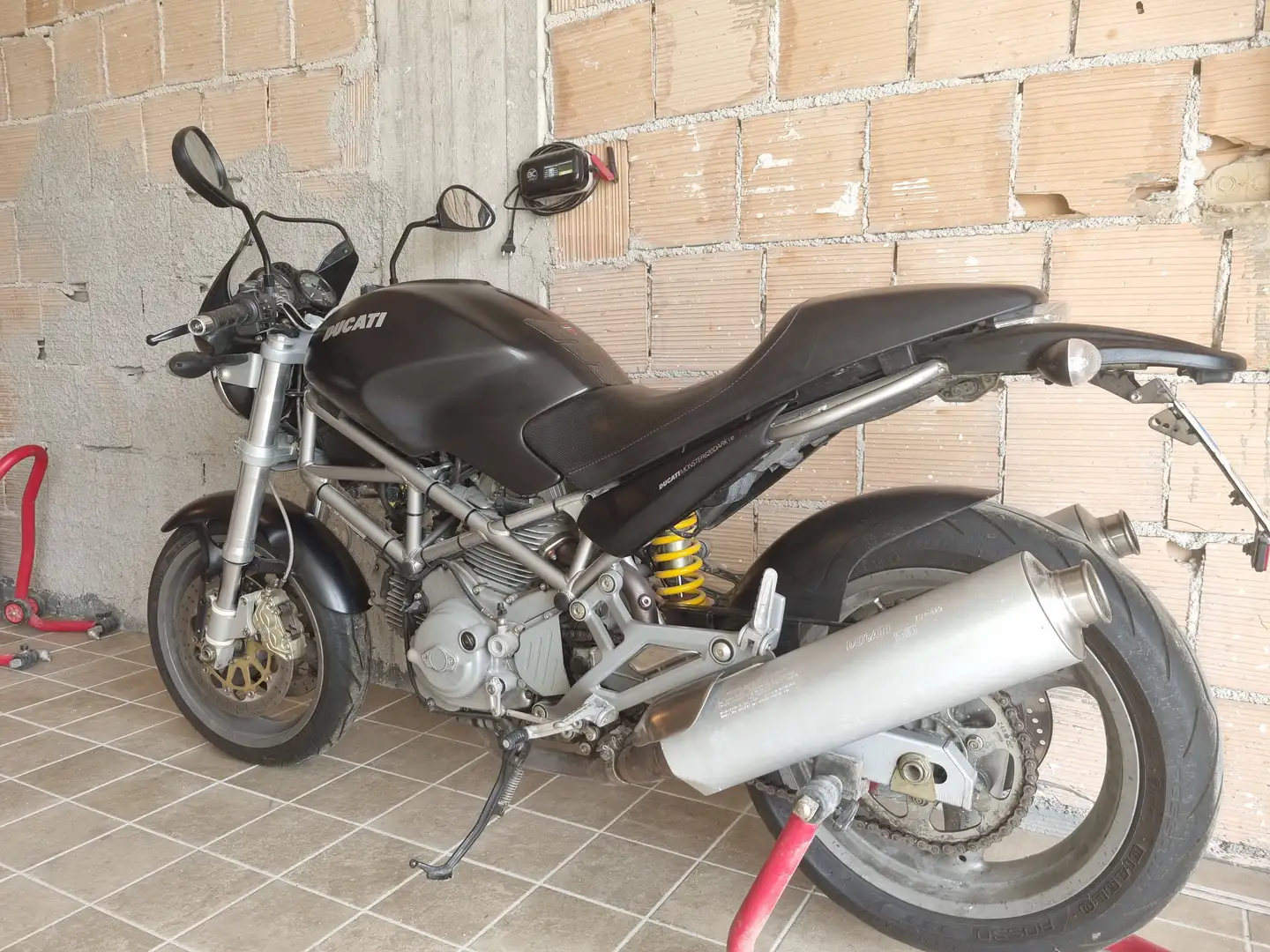 Ducati Monster 620 Dark 620 I.E. Zwart - 2