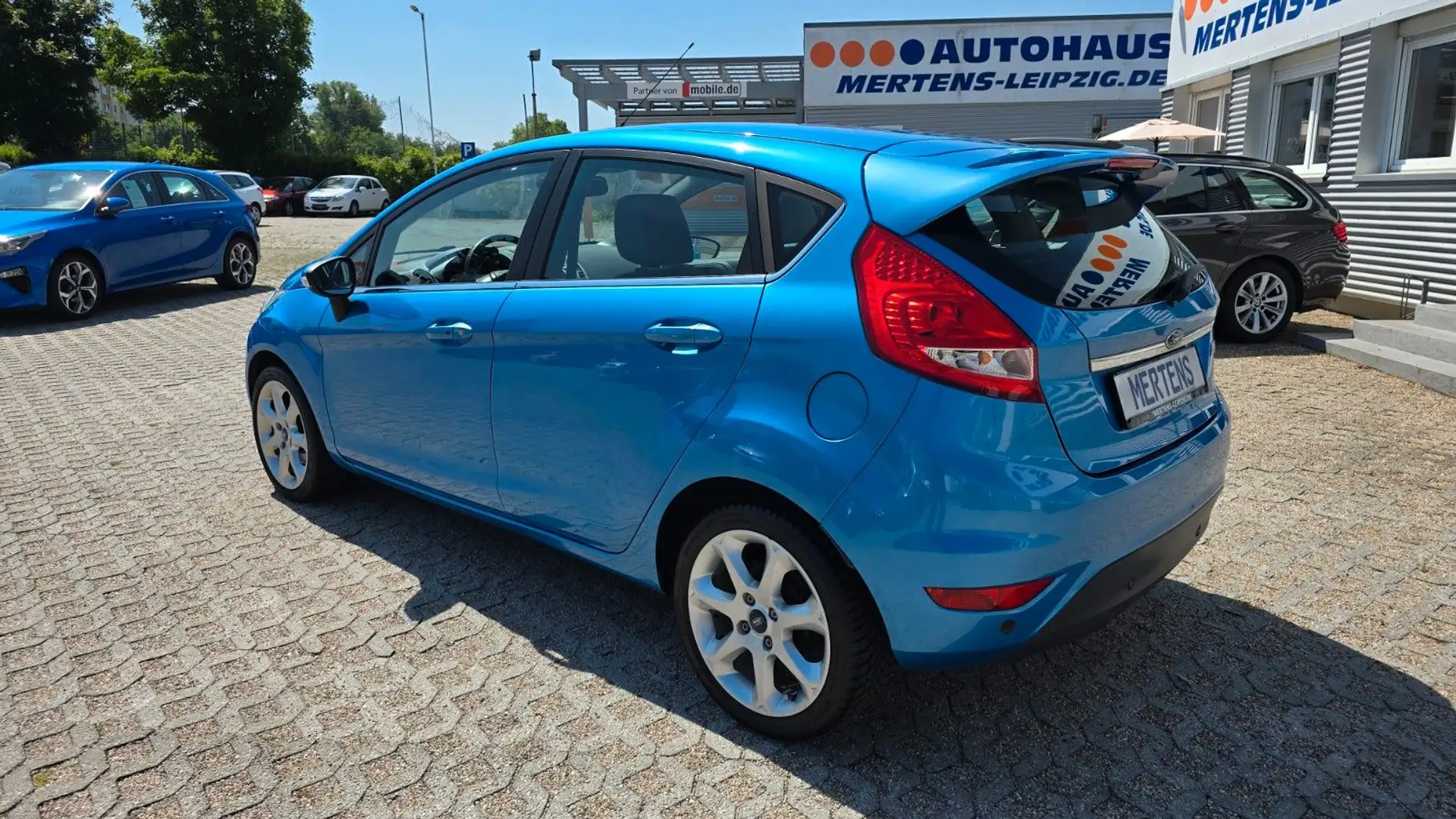 Ford Fiesta Titanium Leder SHZ TEMP. USB KLIMA Blau - 2