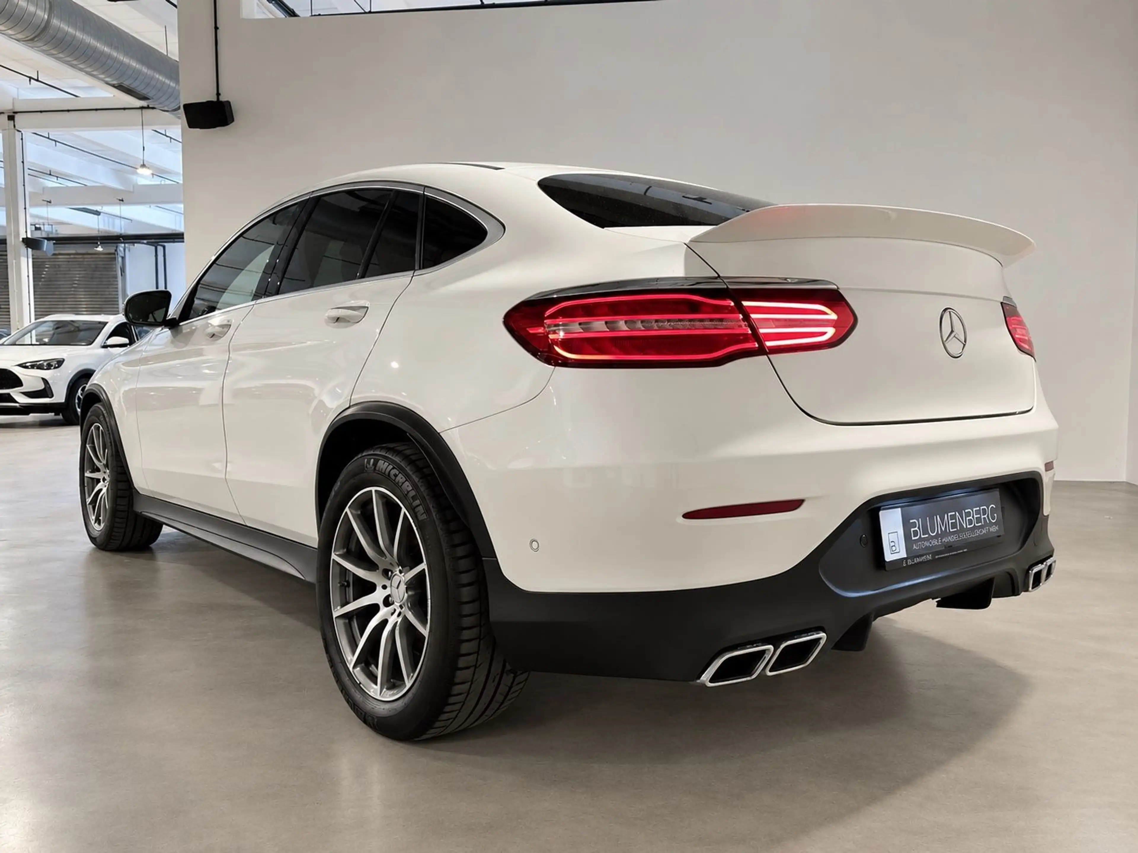 Mercedes-Benz GLC 63 AMG 4Matic Coupe *V8,Burmester,Pano,360°* — photo 4