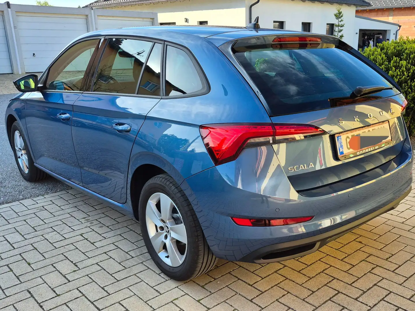 Skoda Scala Scala 1,0 TSI Style Style Blau - 1