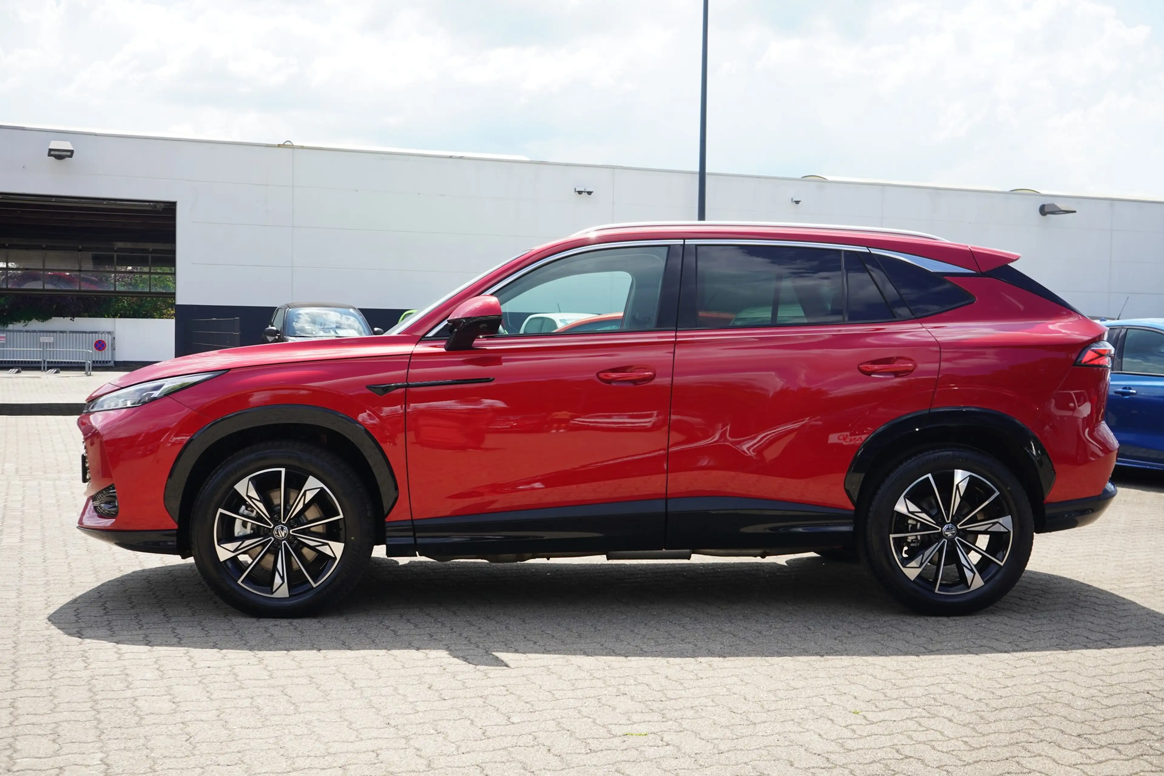 MG HS 1.5 T-GDI Hybrid+ Luxury Aut. LED ACC Navi — photo 2