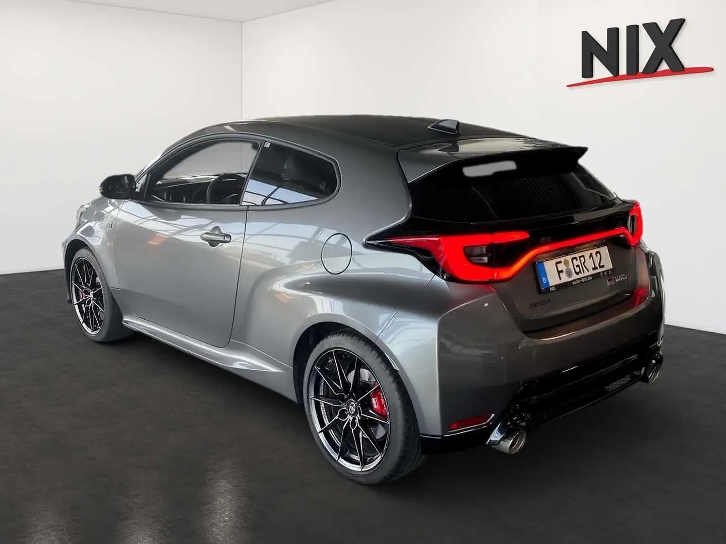 Toyota Yaris 3-Türer GR Automatik Silber - 2