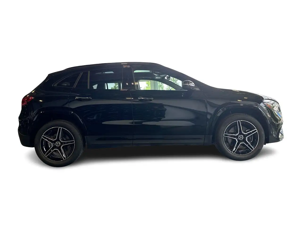 Mercedes-Benz GLA снимка Mercedes-Benz GLA