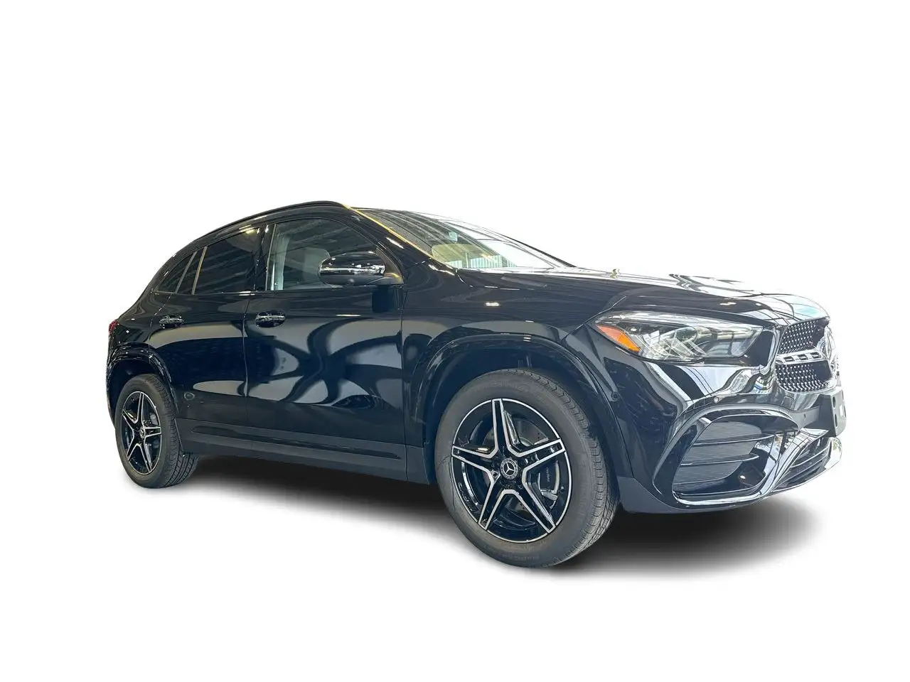 Mercedes-Benz GLA снимка Mercedes-Benz GLA