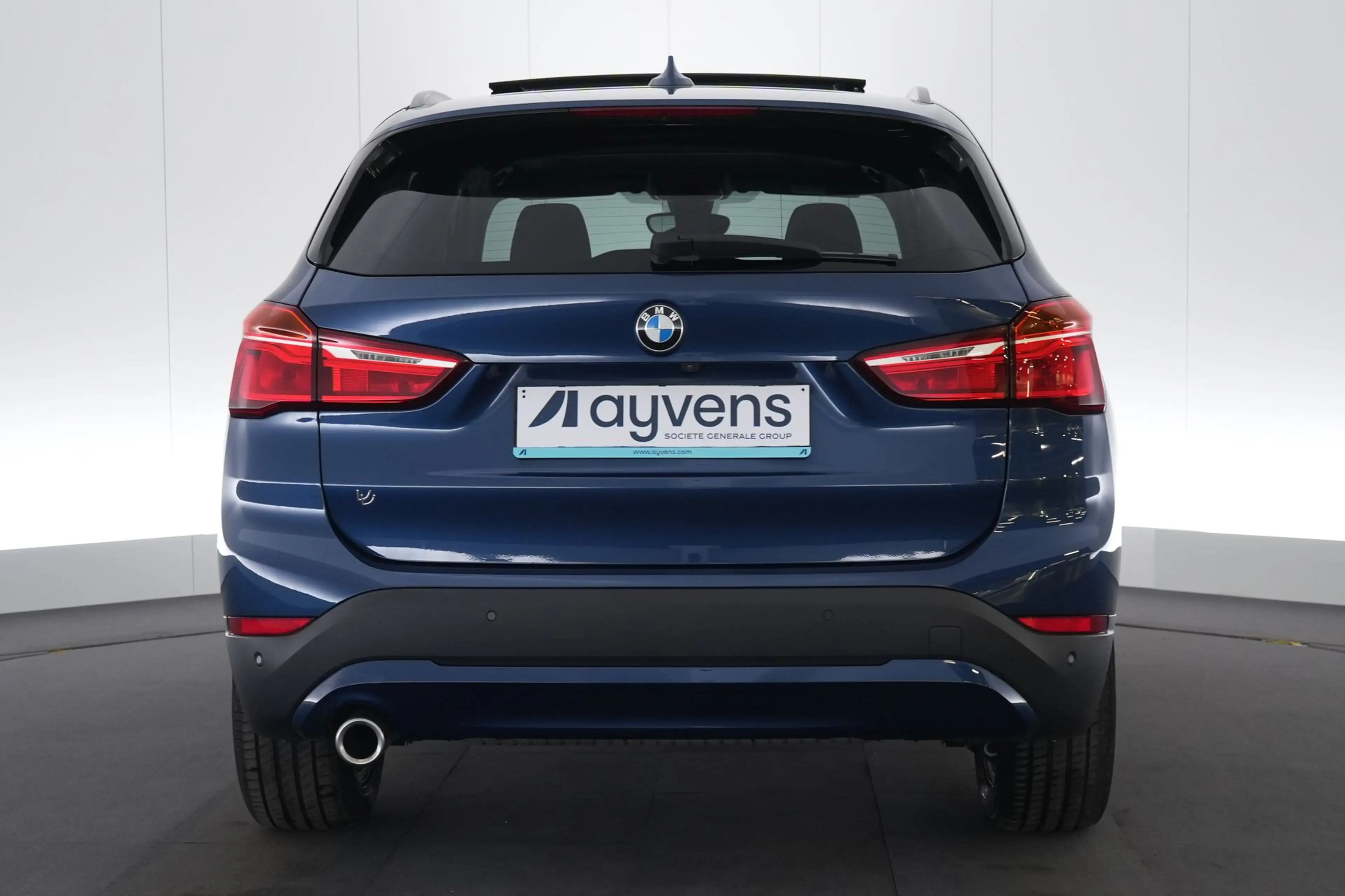 BMW X1 1.5 sDrive18iA Business+ GPS PDC CAM Pano Head-Up — photo 8