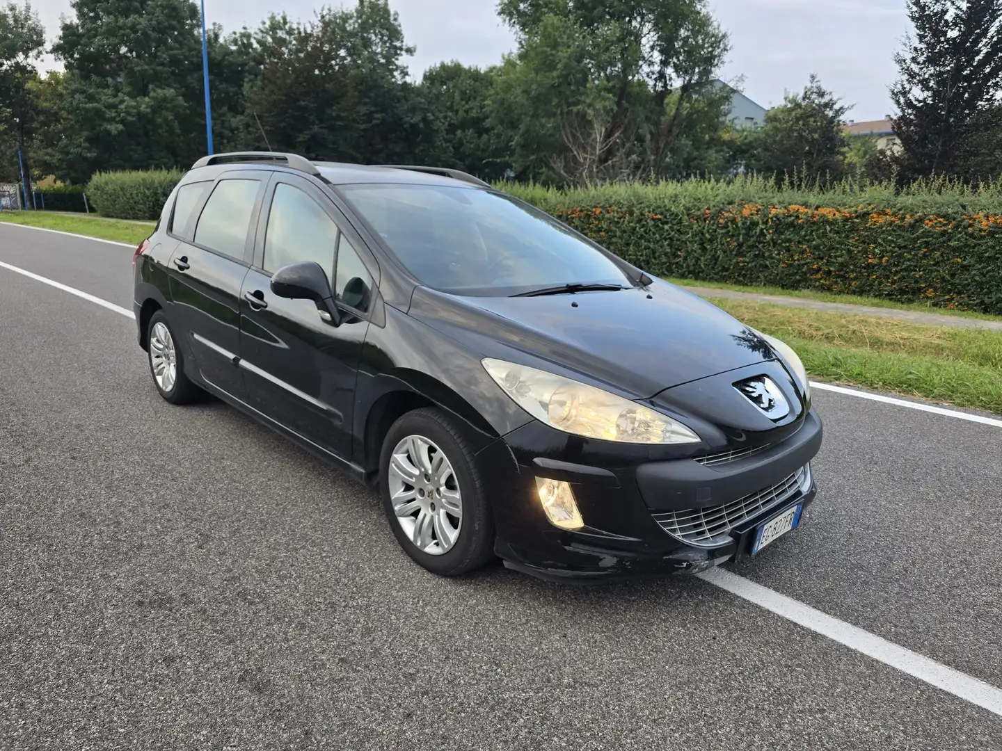 Peugeot 308 SW 1.6 hdi 8v Tecno Style 93cv - 1