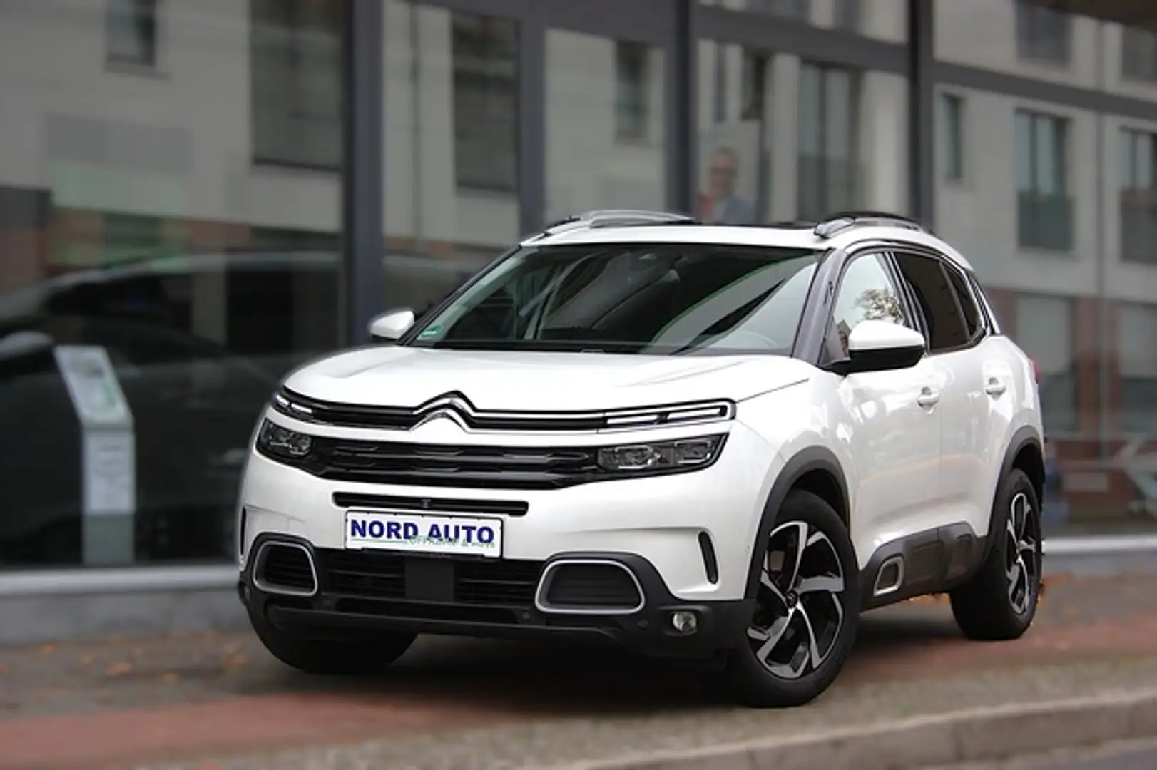 Citroen C5 Aircross 2.0Hdi FEEL Autom. Navi/Kam/Panorama Weiß - 2