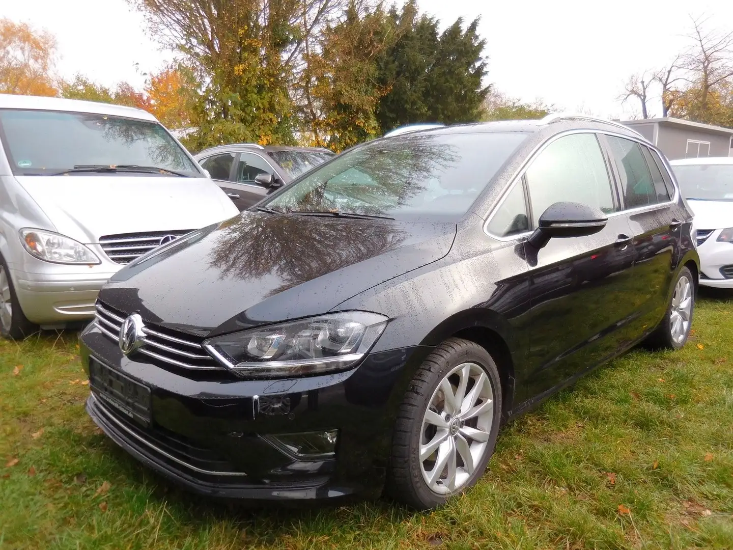 Volkswagen Golf Sportsvan VII Highline BMT/Aut./Navi/Xenon. Noir - 2