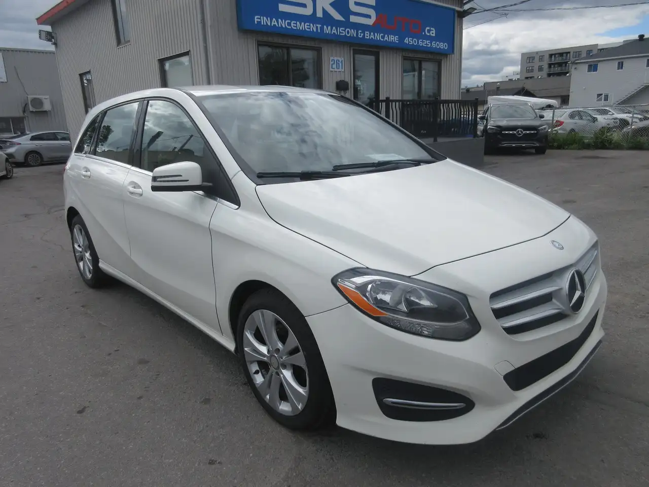 Mercedes-Benz B-Class photo Mercedes-Benz B-Class