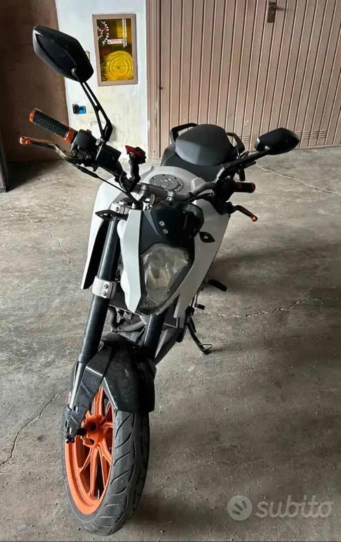 KTM 390 Duke KTM 390 duke naked Alb - 1