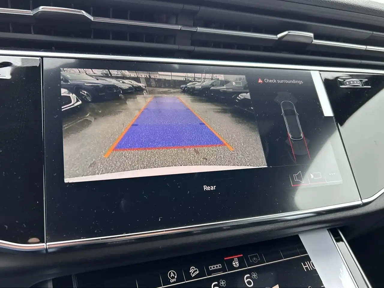 Audi Q7 снимка Audi Q7
