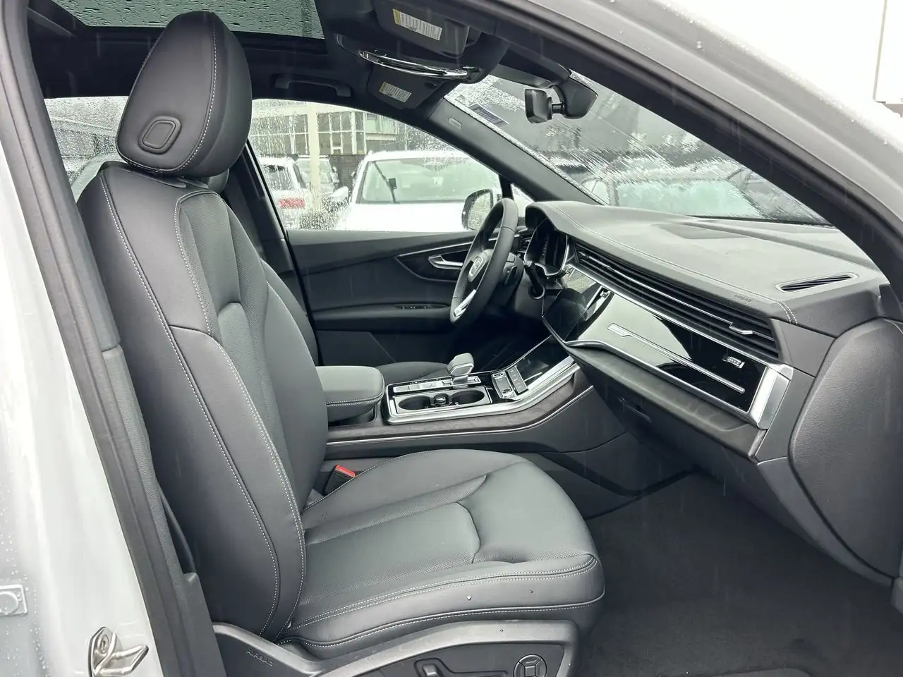 Audi Q7 снимка Audi Q7