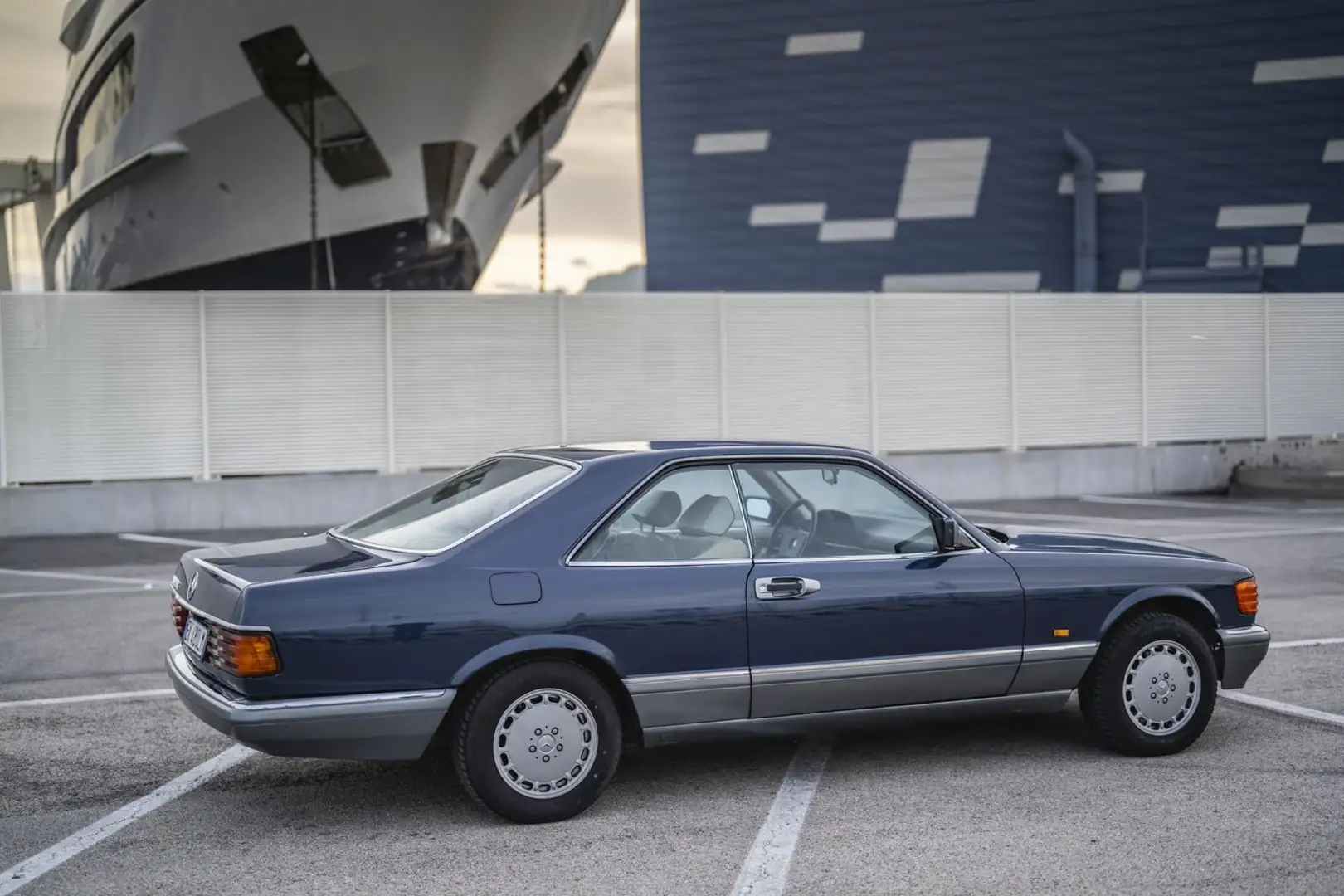 Mercedes-Benz 500 SEC 500 coupe Blau - 2