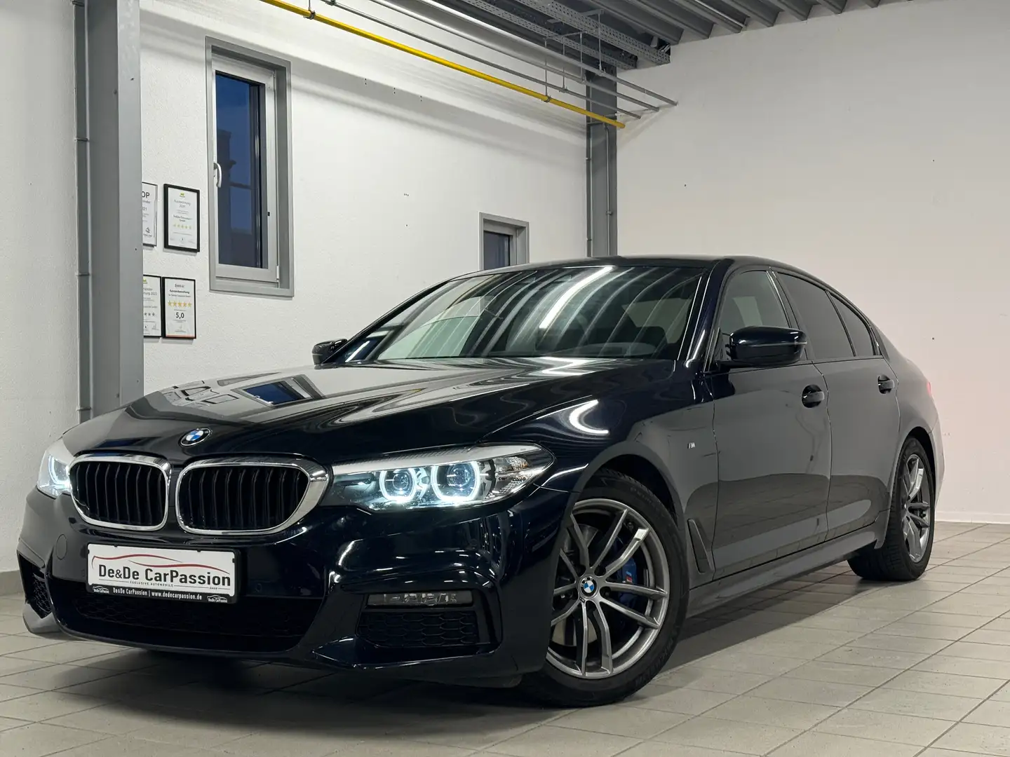 BMW 530 530 d M Sport*Head-Up+Komfortzugang+RFK*Deutschlan Schwarz - 2