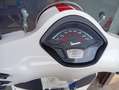 Vespa GTS Super Racing Sixties 300 Fehér - thumbnail 2