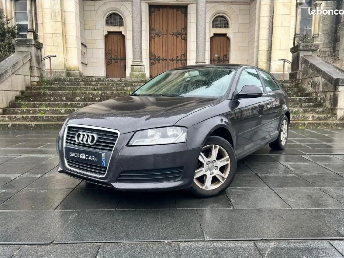 Audi A3 A3 1.6 TDI 105 DPFAmbiente Gris - 1