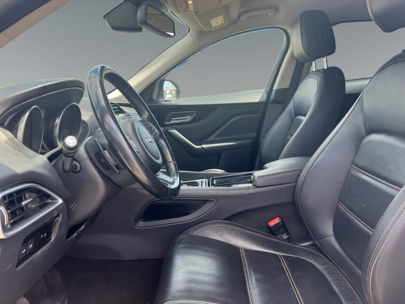 Jaguar F-Pace Prestige AWD Navi Leder Soundsystem Bi-Xenon Sperr — photo 4