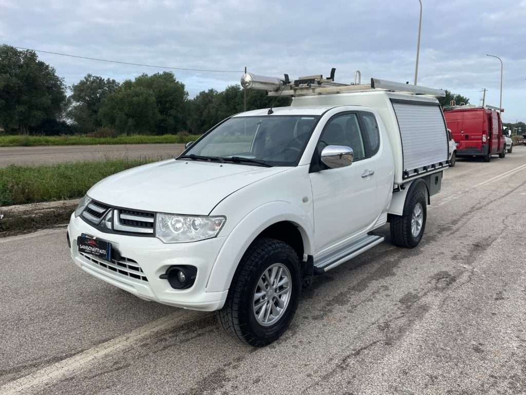 Mitsubishi L200