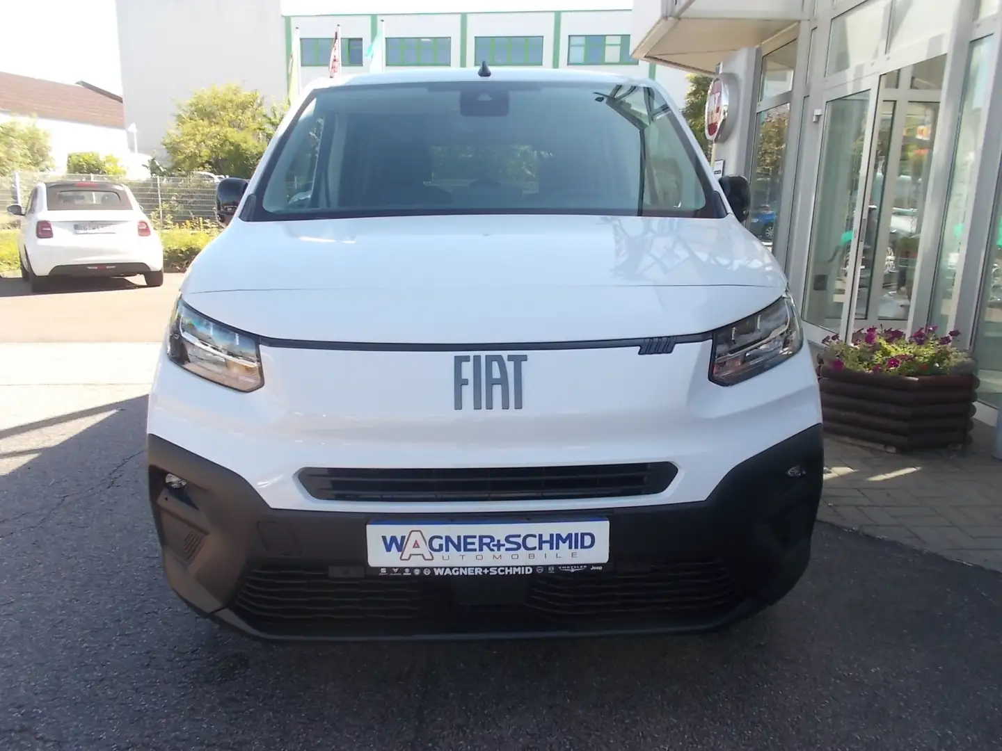 Fiat Doblo Kombi 1.5 HDi 130 PS 7 Sitzer + Automatik Weiß - 2