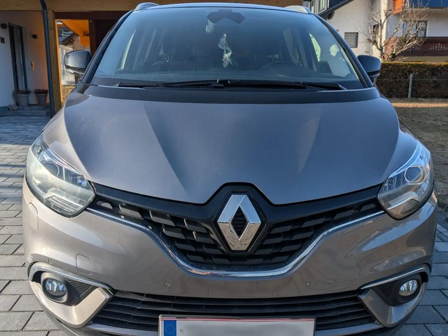 Renault Grand Scenic Energy TCe 140 Limited Grau - 2