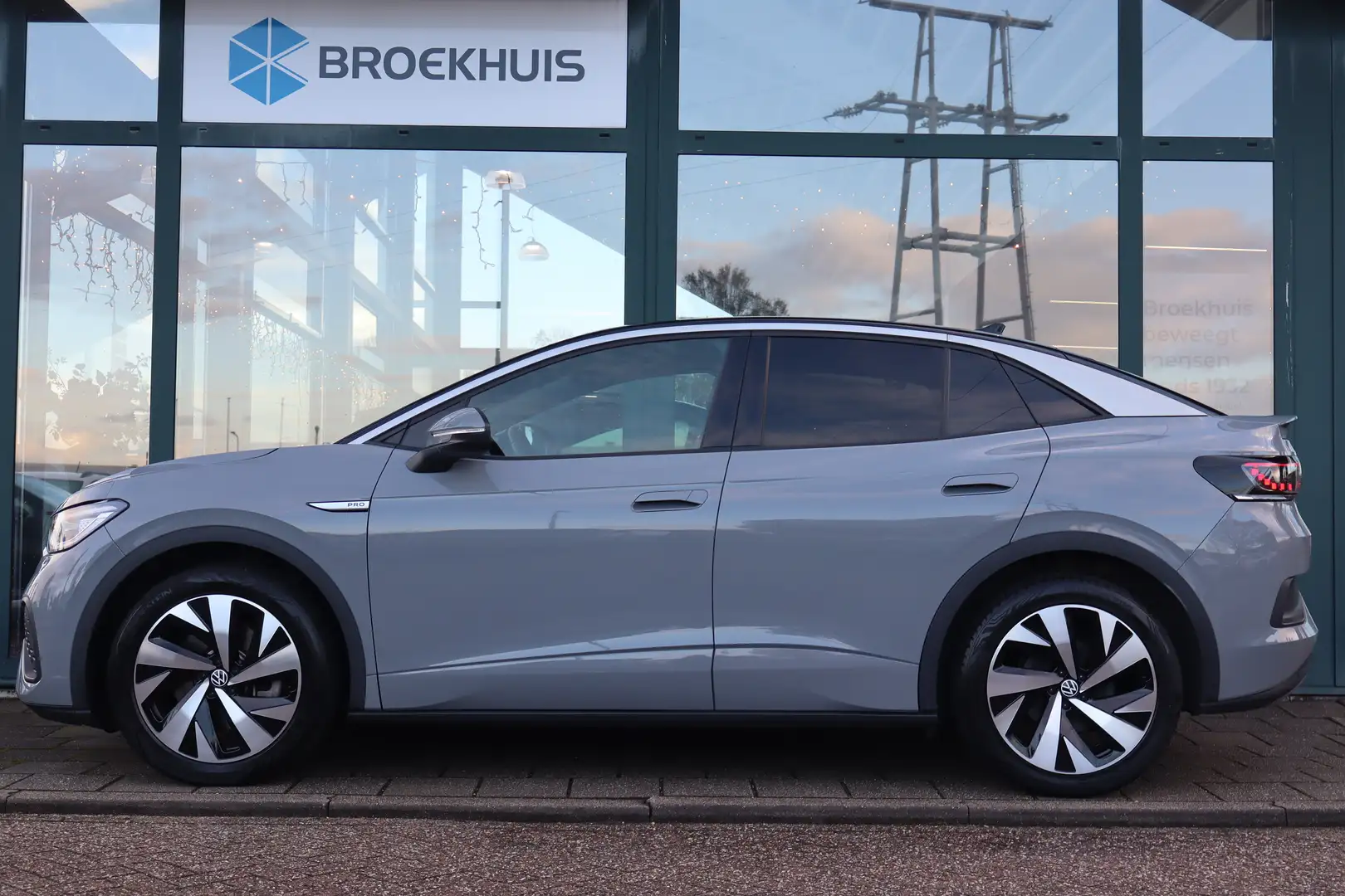 Volkswagen ID.5 204PK Pro 77 kWh SoH 95%! | Airco (automatisch) | Grijs - 2