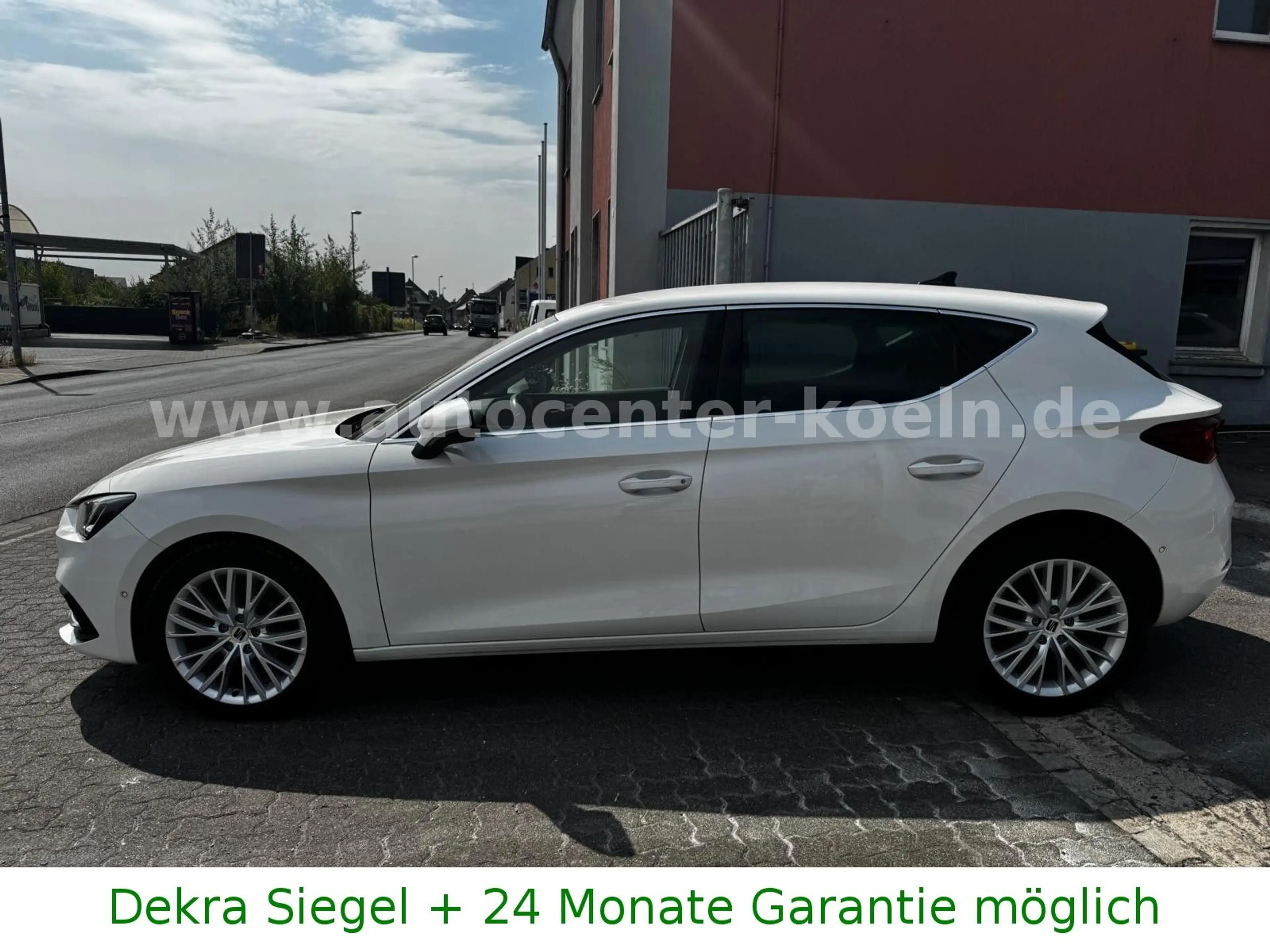 SEAT Leon Xcellence Plus.110kW.AHK.App.SHZ.PDC.1-Hand — photo 7