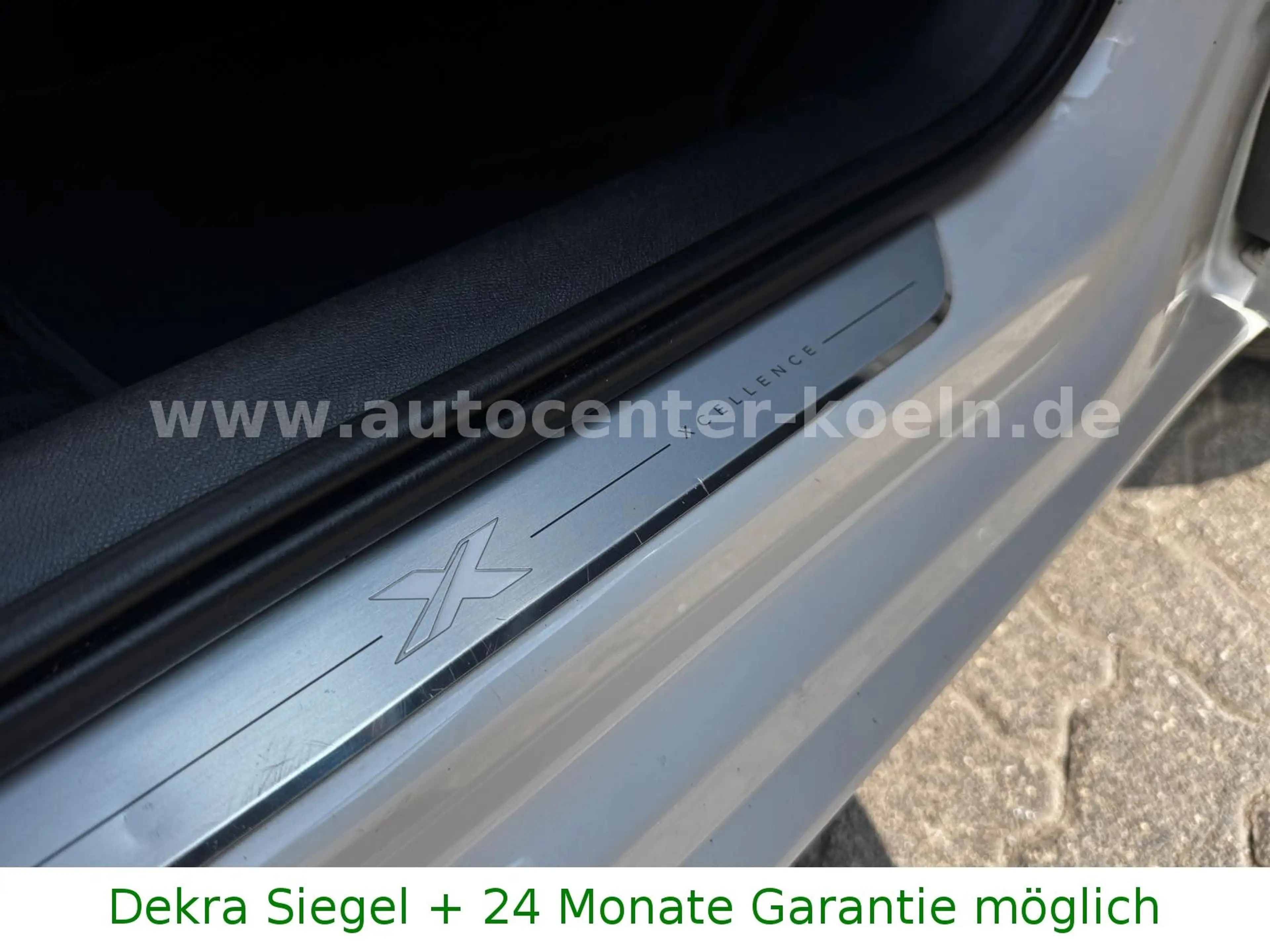 SEAT Leon Xcellence Plus.110kW.AHK.App.SHZ.PDC.1-Hand — photo 15