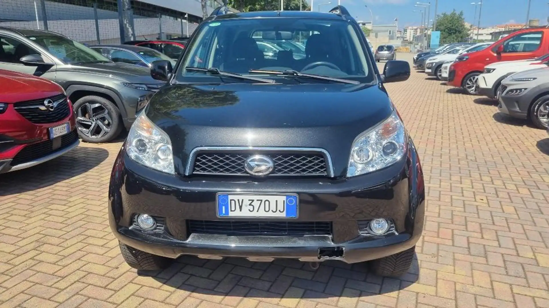Daihatsu Terios 1.5 4WD Hiro Nero - 1