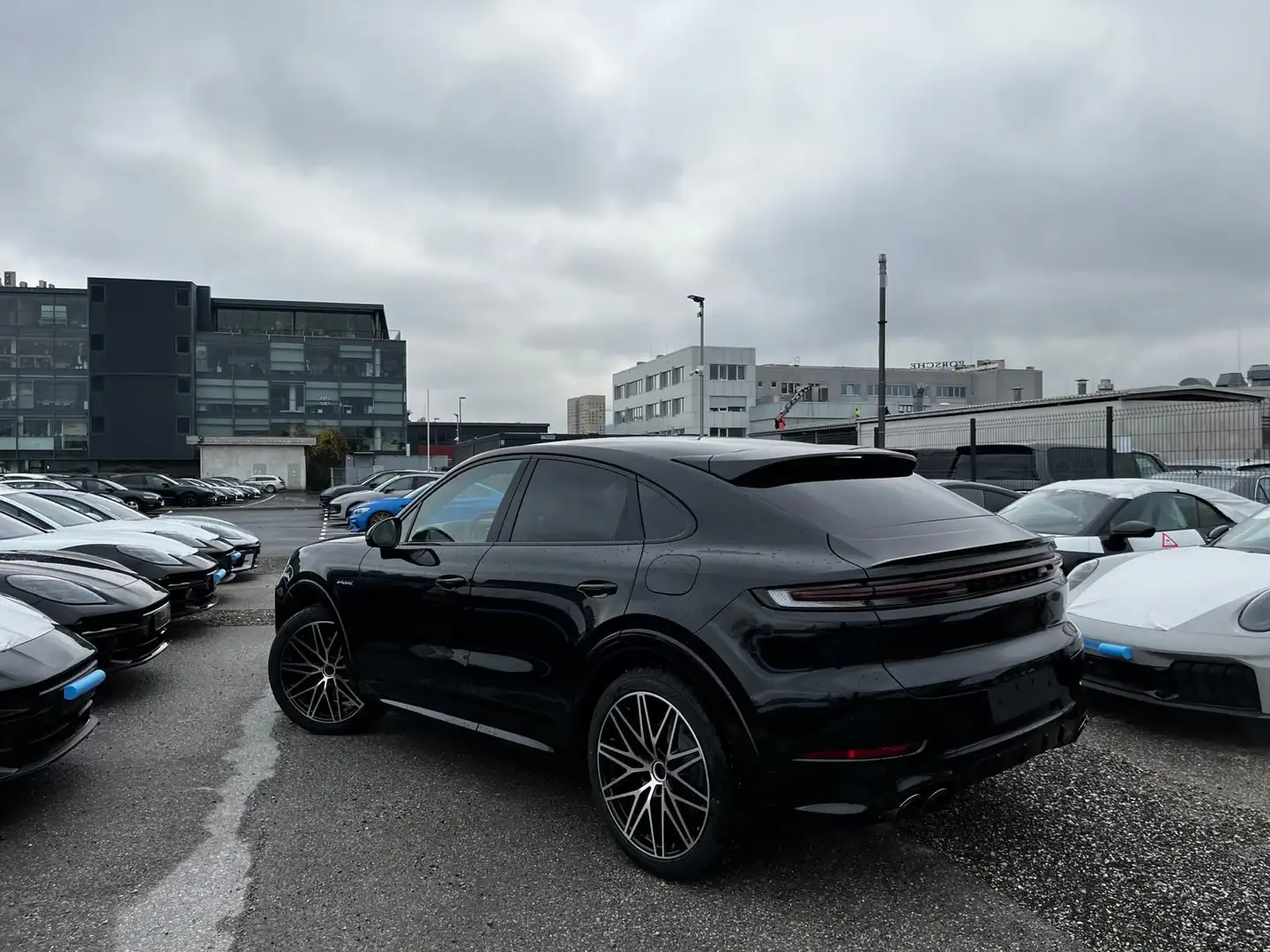 Porsche Cayenne E-Hybrid Cayenne Coupe Black Edition 2026 Schwarz - 1