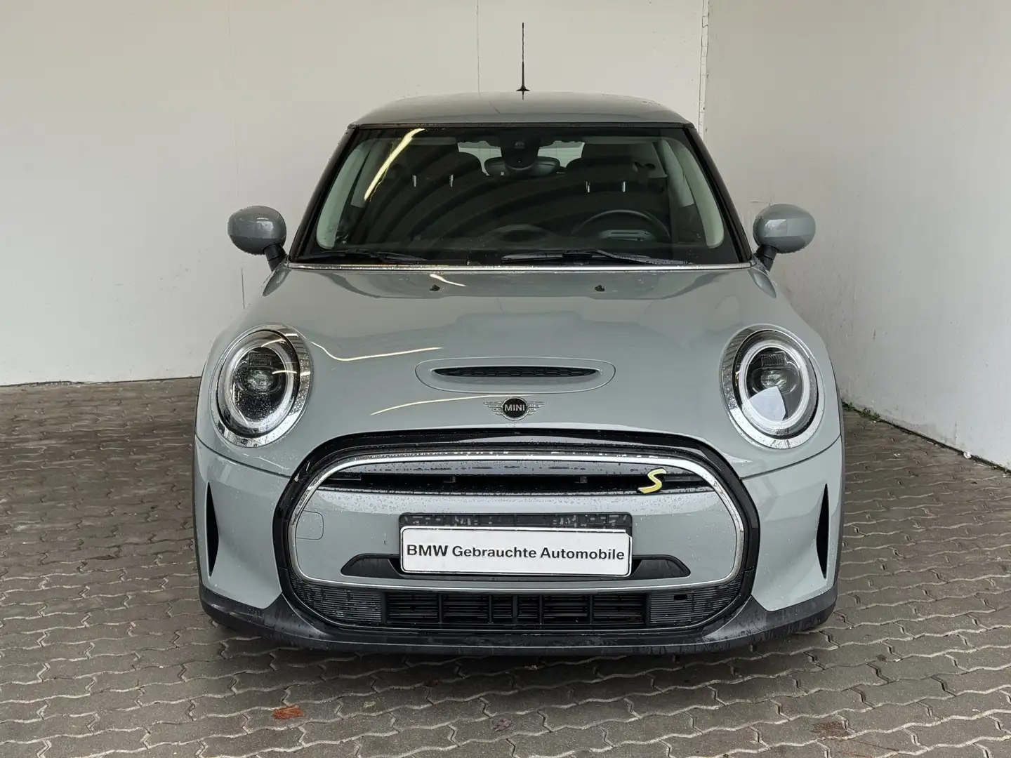 MINI Cooper SE Grau - 2