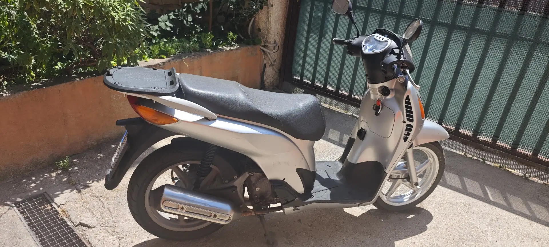 Honda SH 150 Argent - 2