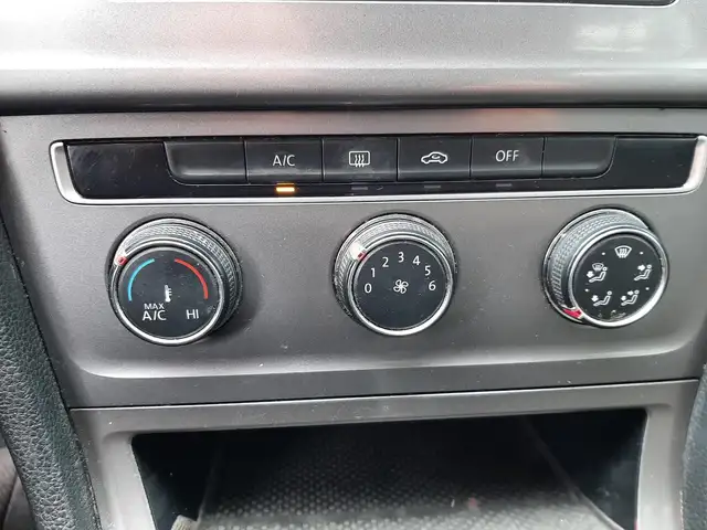 Volkswagen Golf view 15