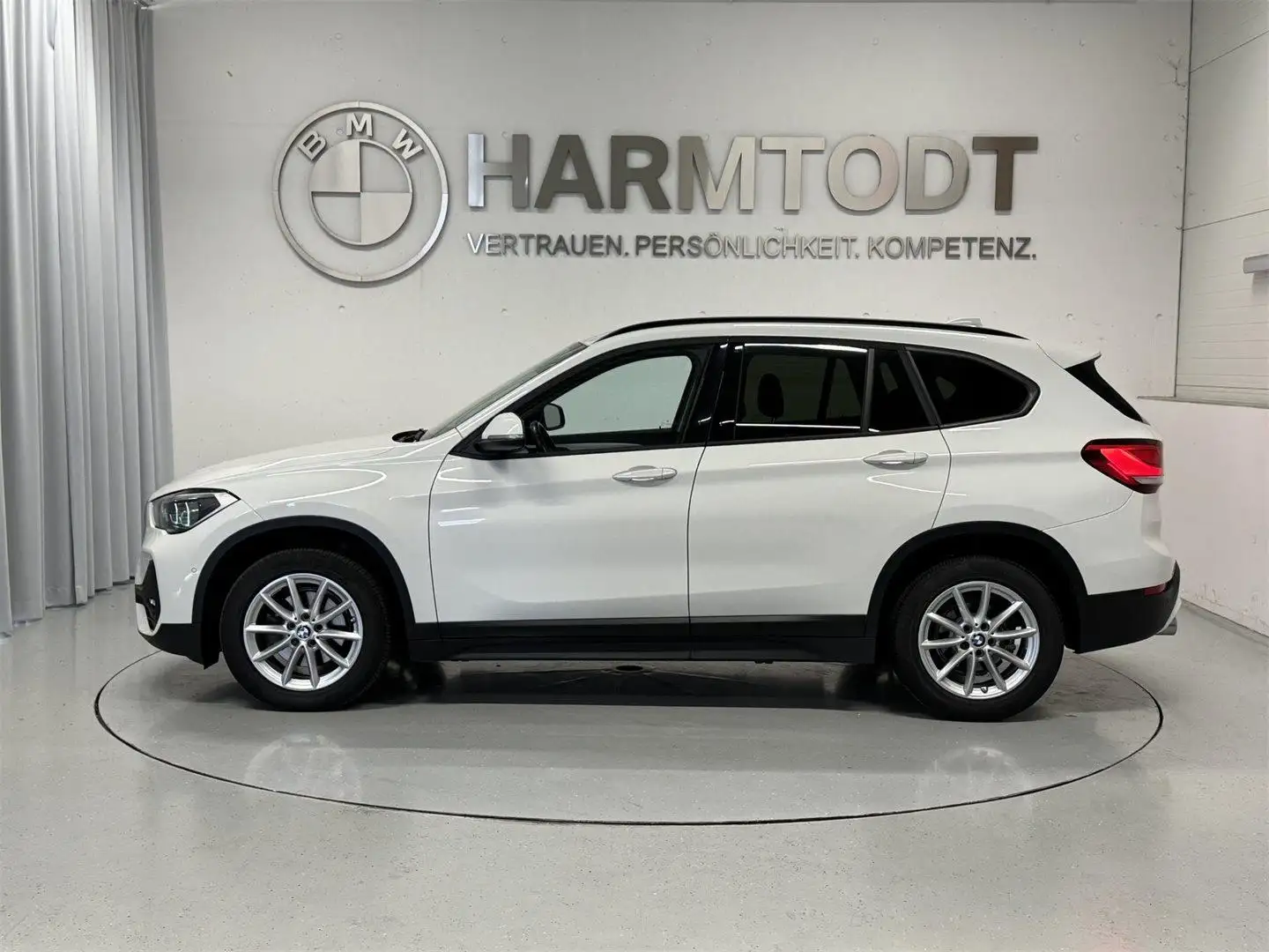 BMW X1 xDrive18d Weiß - 2