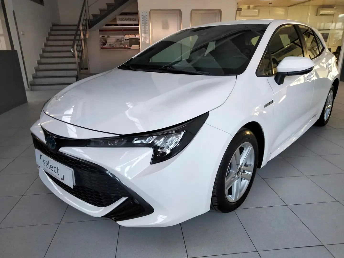 Toyota Corolla 1.8 125cv  E-CVT Advance - 2