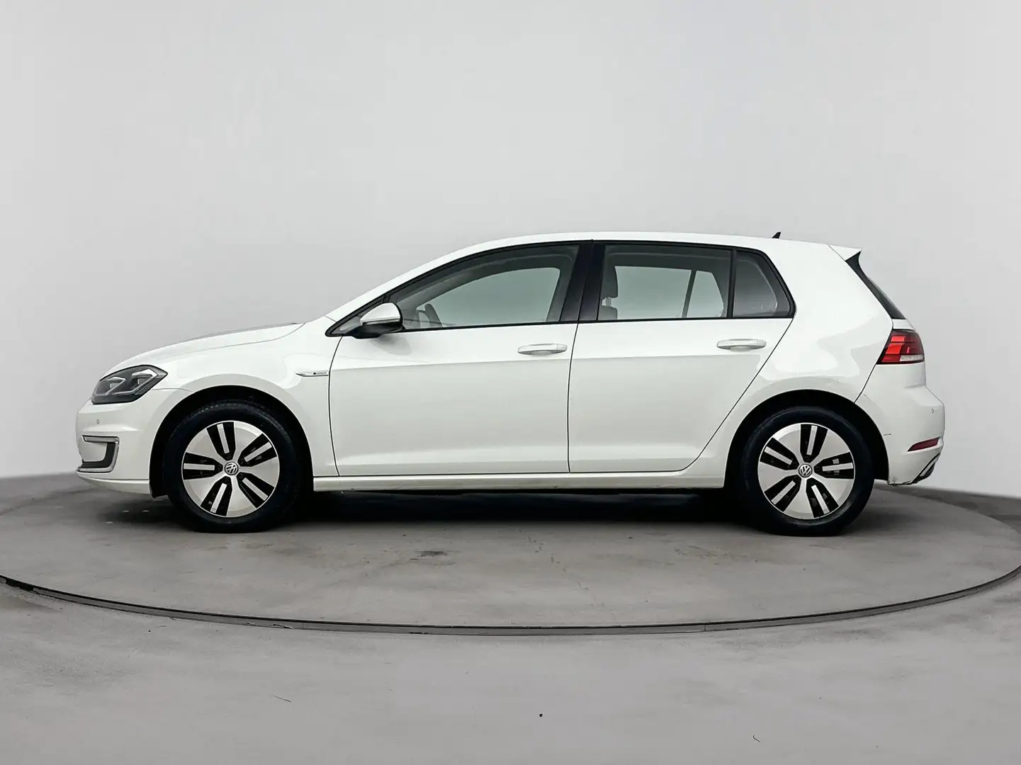 Volkswagen e-Golf e-Golf 136PK | Adaptieve Cruise Control | Dodehoek Wit - 2