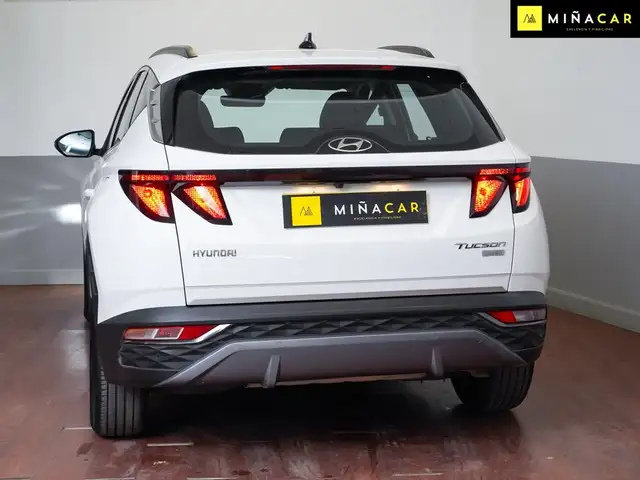 Hyundai Tucson view 3