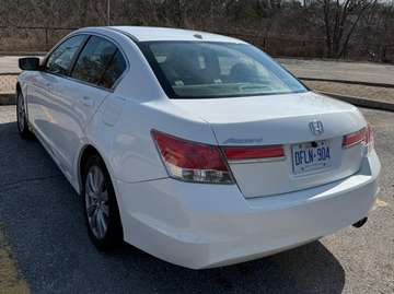 4dr I4 Auto EX-L w-Navi