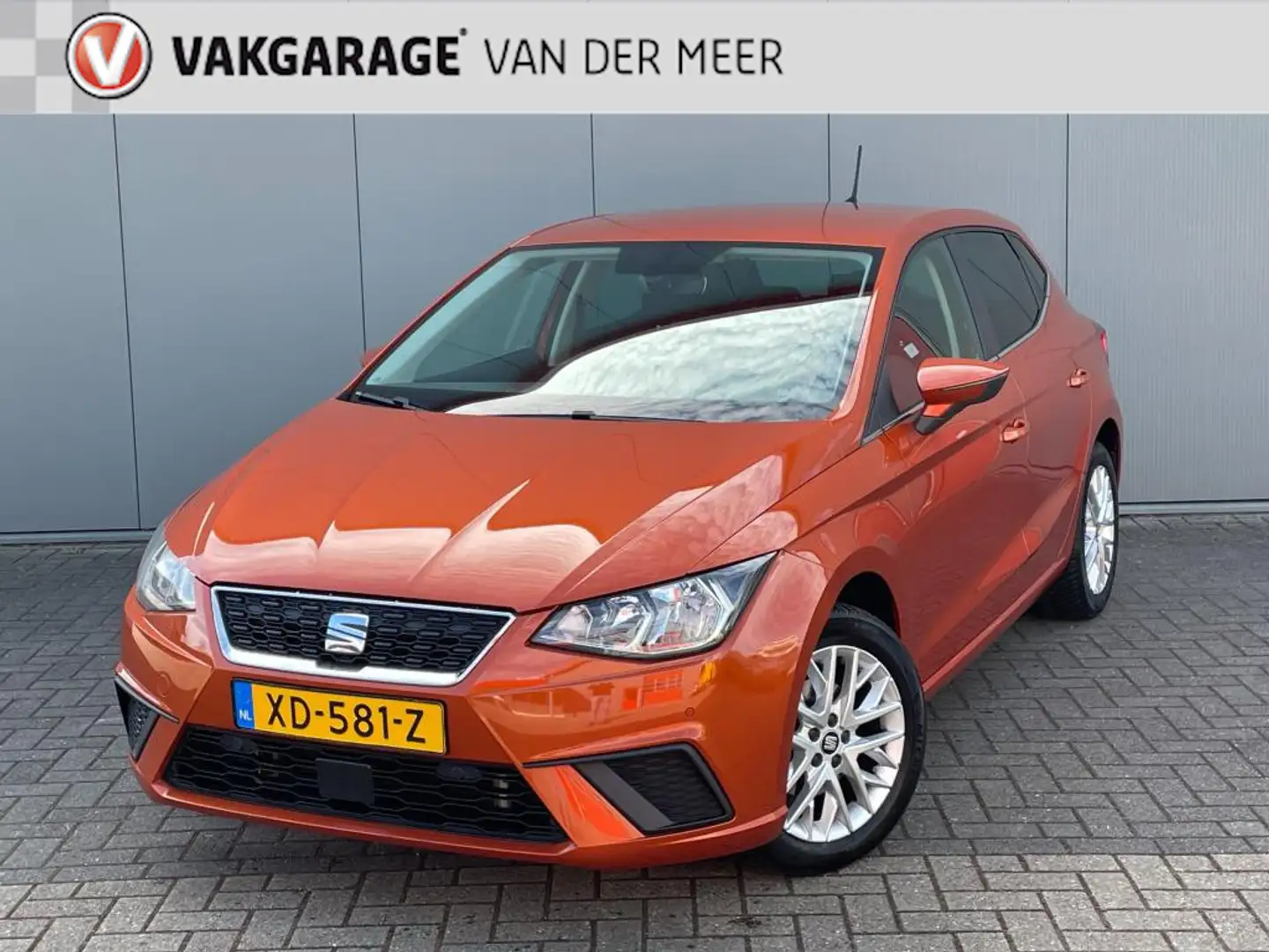 SEAT Ibiza 1.0 TSI Style AUTOMAAT / CAMERA / CARPLAY / NAVI / Narancs - 1