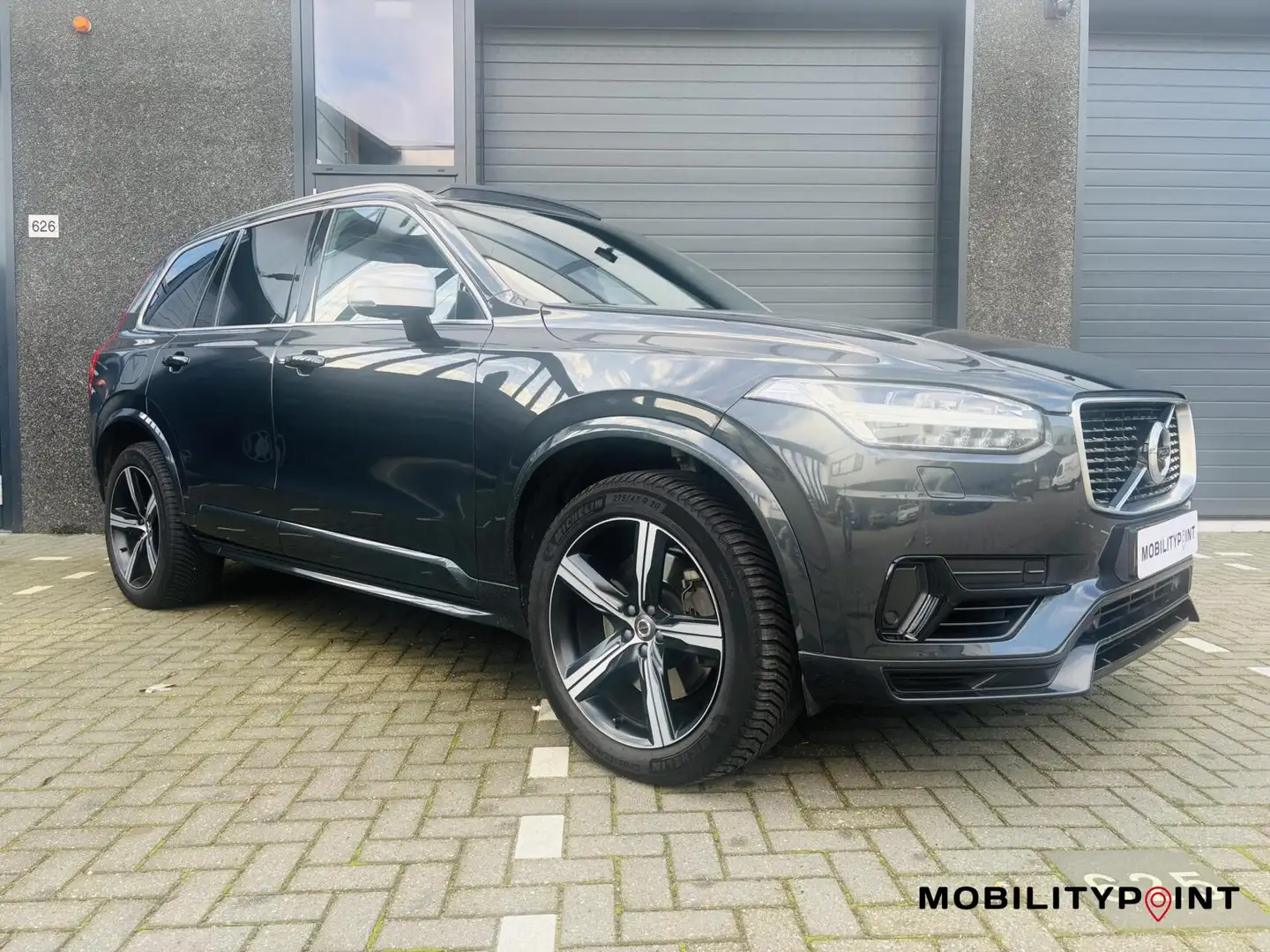 Volvo XC90 2.0 T8 Twin Engine AWD R-Design Grijs - 2