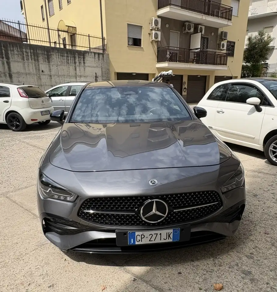 Mercedes-Benz CLA 200